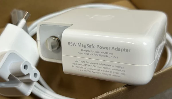 Apple 85W MagSafe Power Adapter Charger 1